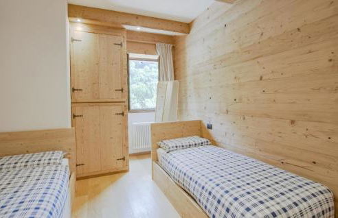 Nice Apartment In Lanzada - Photo 19