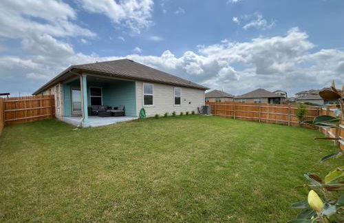 New 4BR Walk to Community Pool & Playground - Foto 20