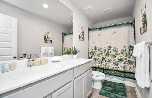 Elegant Exquisite 4Bedroom Home in Katy with High speed WiFi - Foto 16