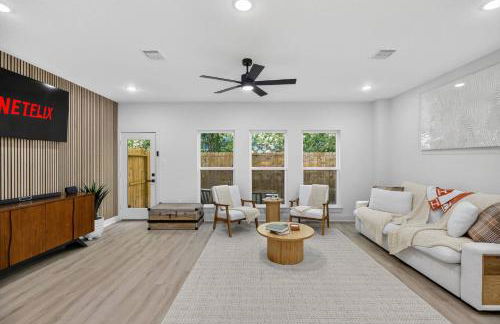 Luxury Home: Mins to NRG, Hobby Airport & Midtown - Foto 7