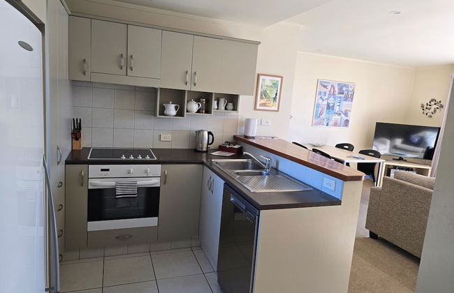 Beachpoint Apartments - Foto 14