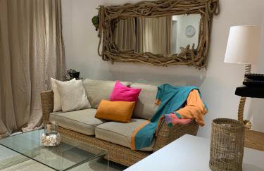 Ocean Drive Deluxe Apartment with complimentary Day Time Beach hut - Foto 23