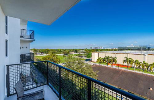 Amazing 2 Bedroom Unit In Doral Miami With Free Parking - Foto 32