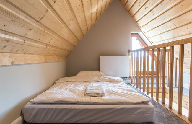 Royal Hill Residence - Photo 5