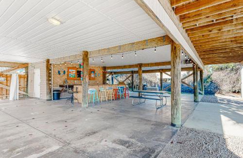 Dog & wedding-friendly home with private pool bikes & beach gear - Foto 37