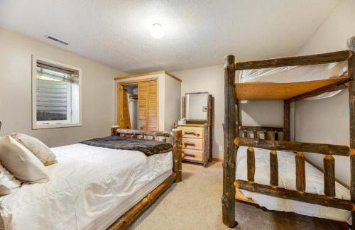 Aces and Eights Lodge - Photo 22