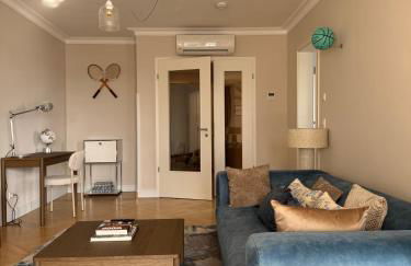 CLS Moderne City-Wohnung Hamburg Tiefgarage, Klimaanlage, Free-TV, 65 Zoll Smart-TV, E-Laden, Balkon, Parken, Nespresso Maschine inklusive Kapseln, Blick über Hamburg, Cafe im Haus, Bus gegenüber, Flex Check In - Foto 20