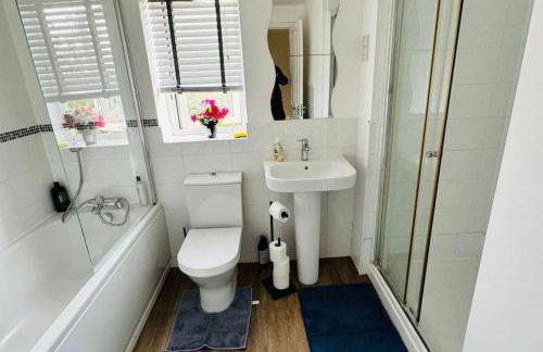 House - Sleeps 8 - Parking - Garden - Foto 11