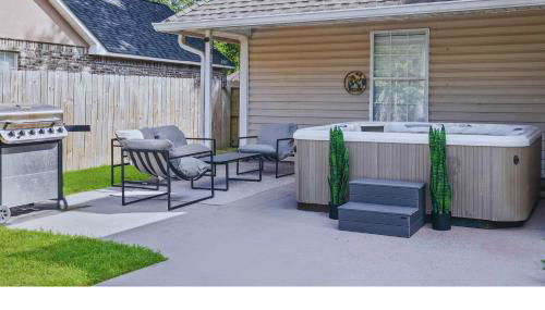 Endless Summer Retreat with Private Pool near Beach - Foto 3