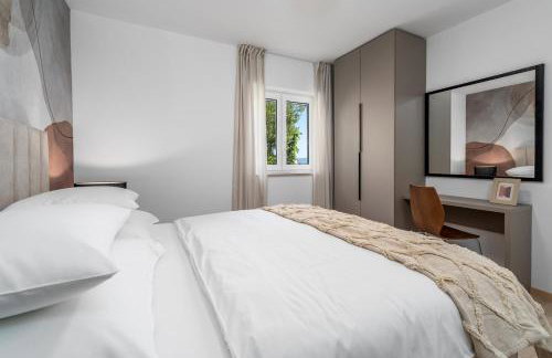 Villa Atopos with heated private pool, 5 bedrooms, Cinema room, panoramic sea views - Foto 36