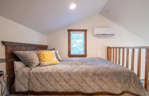 The Goldfinch Cabin 15 MIN to Magnolia Baylor - Foto 18