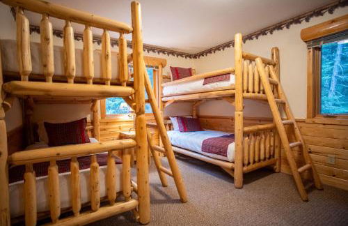 Spacious 6Bedroom Cabin Style Home - Sleeps 18 - Near Birch Lake - Timber Bay - Parking - CB13 - Foto 19