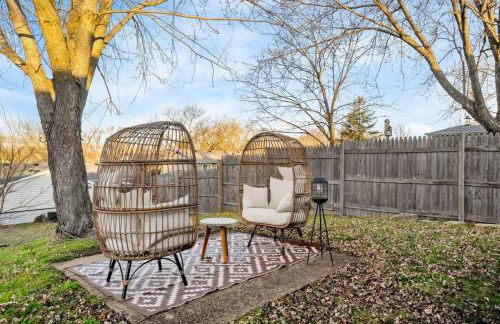 Bolingbrook King Bed 7 min to Hwy & Mall - Foto 8