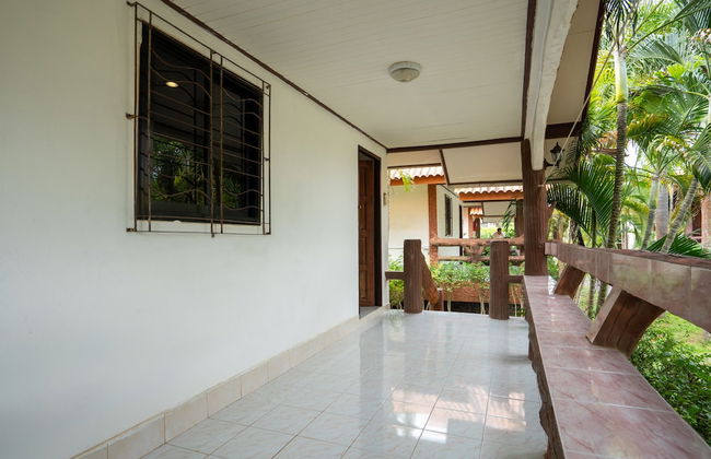 Lanta School Beach Resort - Photo 7