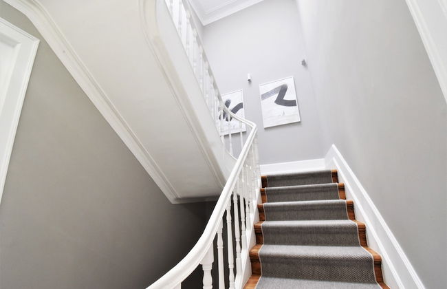 SOPHIA STUDIOS - Photo 29