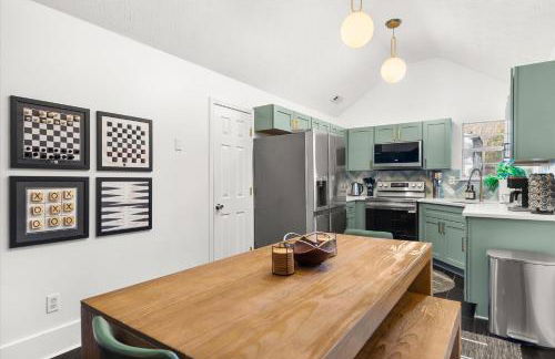 ATL Patio Paradise Pool, HotTub, Theater, GmRm, B-Ball - Foto 37