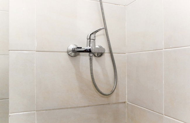 Nice And Comfort Studio Apartment At Mustika Golf Residence - Foto 12