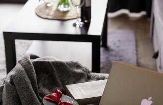 Modern house with private hot tub - Photo 6