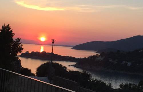 Villa Giglio private pool wifi parking and stunning view - Foto 16