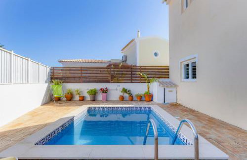 Villa Arpeggio - Cozy 3-Bedroom Villa with Private Pool in Montinhos da Luz, Lagos - Foto 4