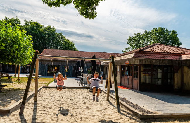 5 bedroom House in Susteren with swimming pool and terrace - Photo 11