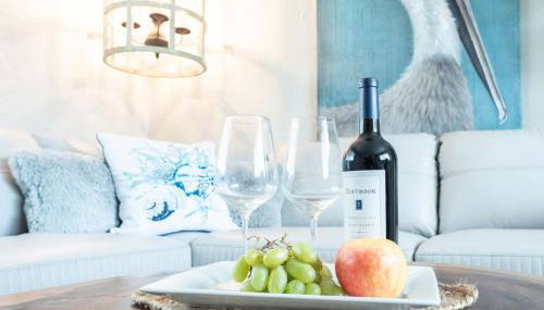 Cozy and Stylishly-Walk To The Beach - Sleeps 5 - Foto 5