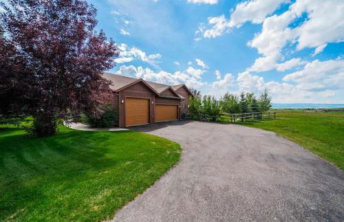 Upscale Hot Tub Wildlife Views - Photo 51