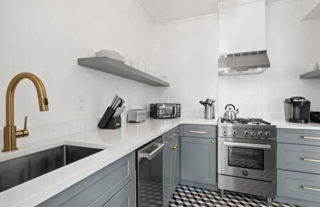 The Adaline Room #4 - Gorgeous Hyde Park Apartment, Steps to Bayshore - Foto 17