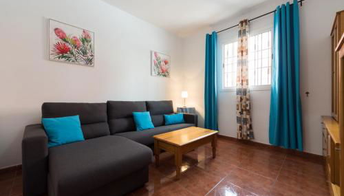 Private Solarium - 2BR House Near the Airport - Foto 5