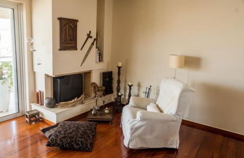 Family getaway, spacious and luxurious, sea view, terrace, 5 minutes from Voula beach, 30min from Athens center - Foto 5