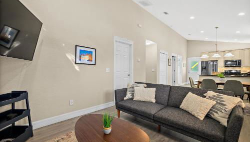 Citrus Hideaway - Steps to City Center - Foto 2