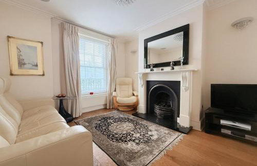 Elegant 4-Story Townhouse Near Victoria Station - Foto 15