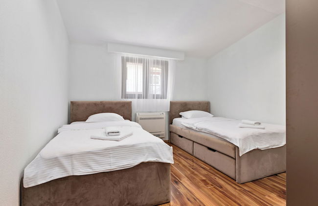 Apartments Doncic - Photo 22