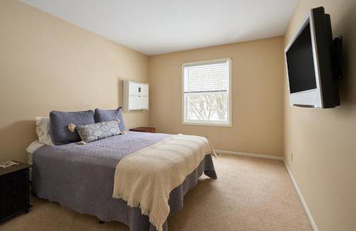 Quiet Guest Space with Hot Tub, Laundry, and Gym - Foto 6