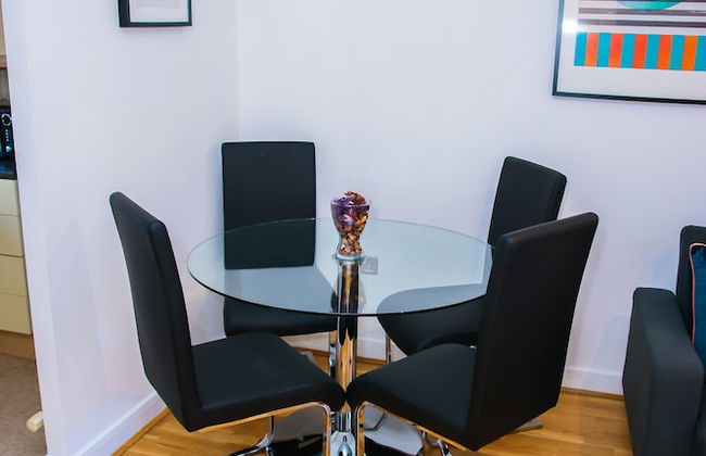 Superior 2 bedroom Apartments - Photo 20