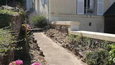 Maison atypique semi-troglodyte - Photo 4