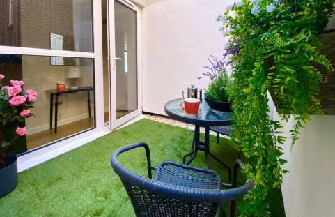 Westminster 1 bed apt with terrace and Air-Con - Photo 7