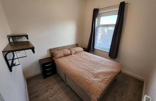 Newly Refurbished 3 Bedroom House with Lovely Garden - Foto 19