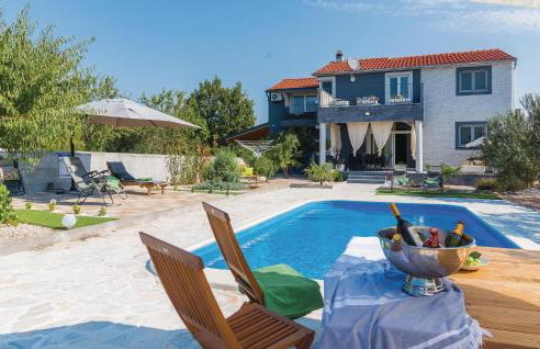 Four-Bedroom Holiday Home In Skradin-Dubavice - Foto 7