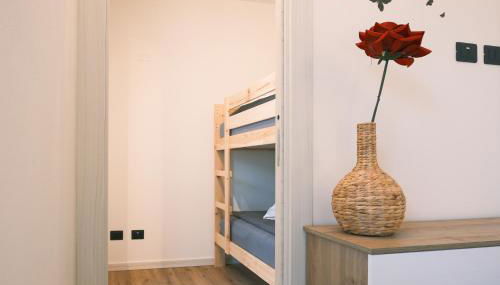 Costa blu - terrace overlooking the lake & pool - Foto 3, wardrobe