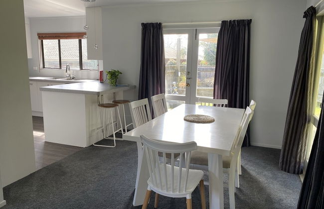 Motuoapa Bay Chalets - Photo 23