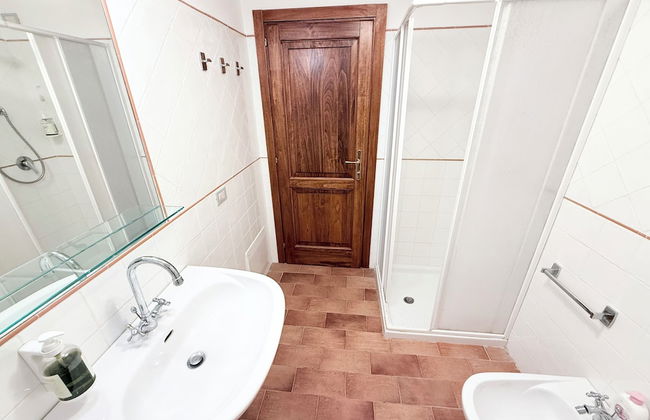 Spoleto Biofarm-sleeps 8 Guests-salt Water Pool-beautiful-exclusively Yours-wifi - Photo 35