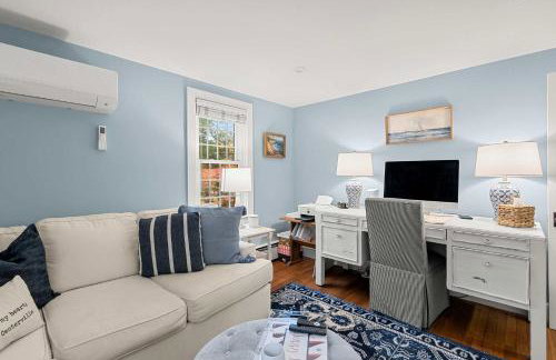 Game Room Central AC 4 mins to Craigville Beach - Photo 11