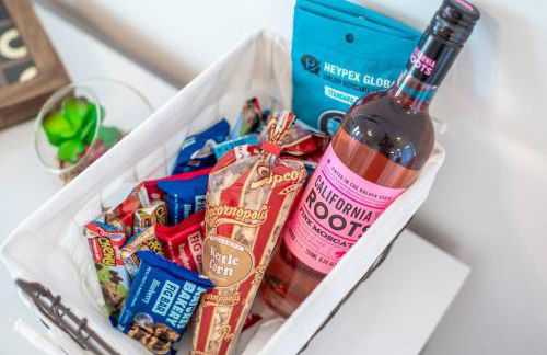 Duke 10 Min Away 3 Bedroom - Photo 5