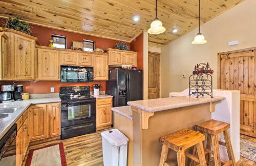 Top-Rated Torreon Community! Deck and Forest Views! - Foto 9