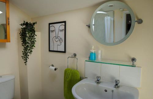 Cosy Apartment with Office & Parking in Cranfield - Foto 11