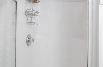 Serene Lakefront Home with Hot Tub and Boat for Rent! - Foto 14