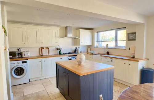 Beautiful spacious Home in Hereford - sleeps 7 - Photo 16