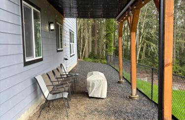 Water & Mountain Views - Family & Pet Friendly - Foto 5