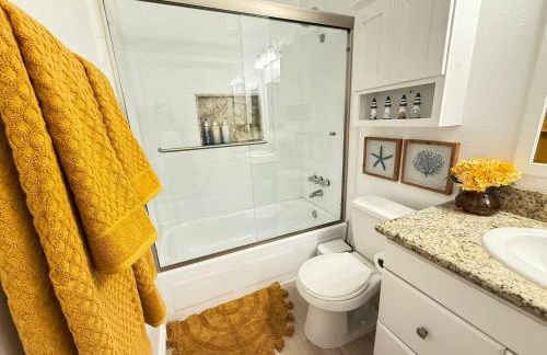 Redondo Oceanfront Gem 2BR BA Balcony & Parking 335 - Foto 23